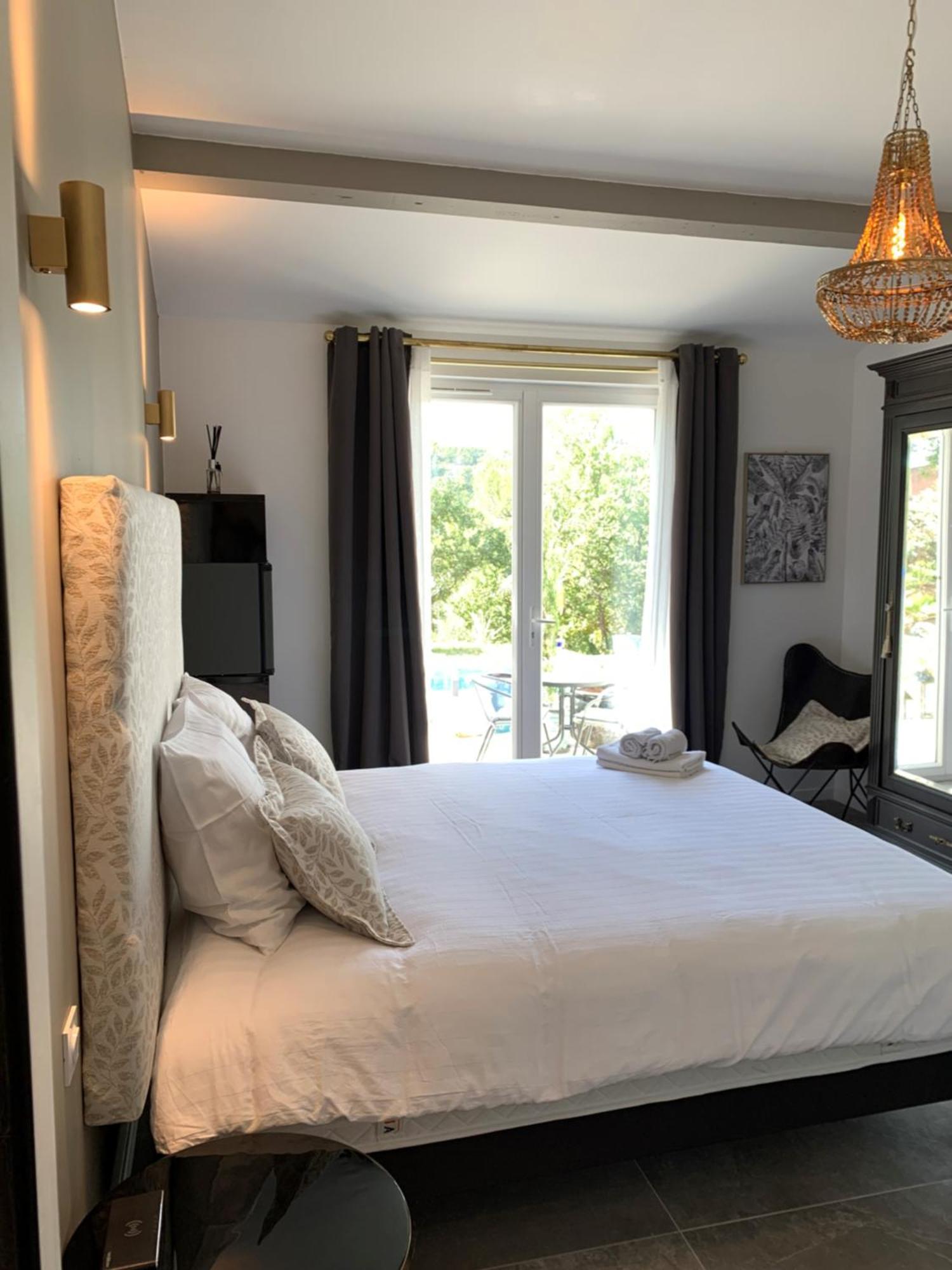 Villa Alba En Provence Besse-sur-Issole Dış mekan fotoğraf